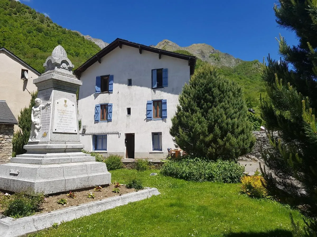 Aux Volets Bleus D'Aulus Lägenhet